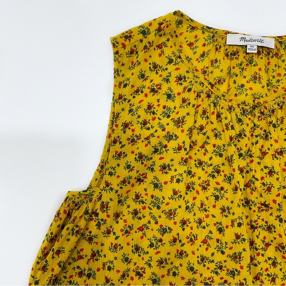 Madewell Shirred Shell Tank in Calico Floral - Picture 3 of 5